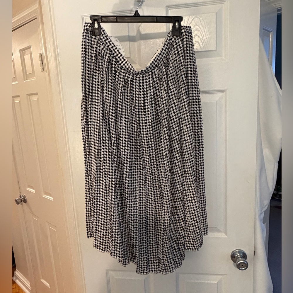 NWT J. Crew Black and White A-Line Skirt